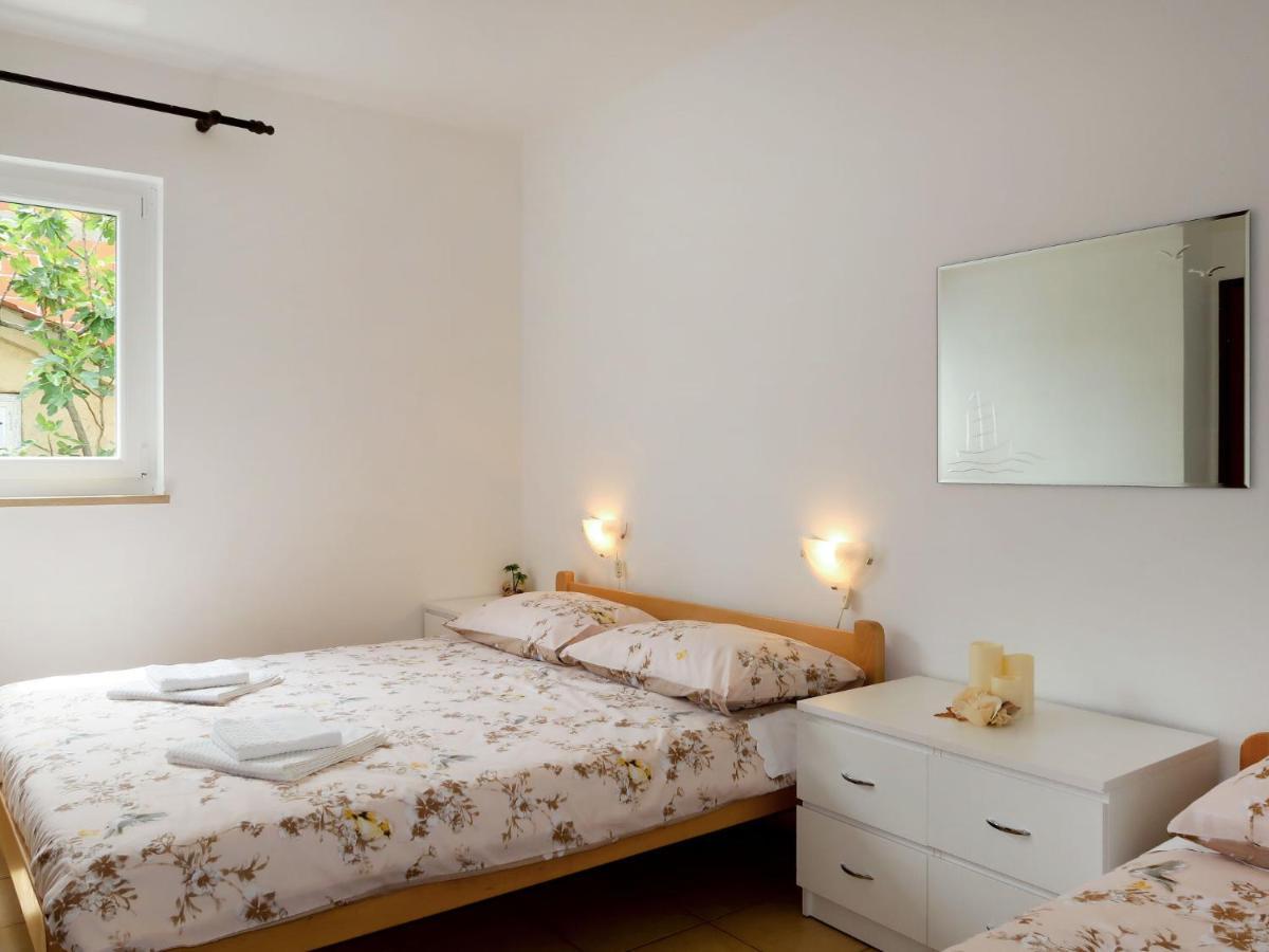 Apartment Meri - Krk211 By Interhome Kornić المظهر الخارجي الصورة