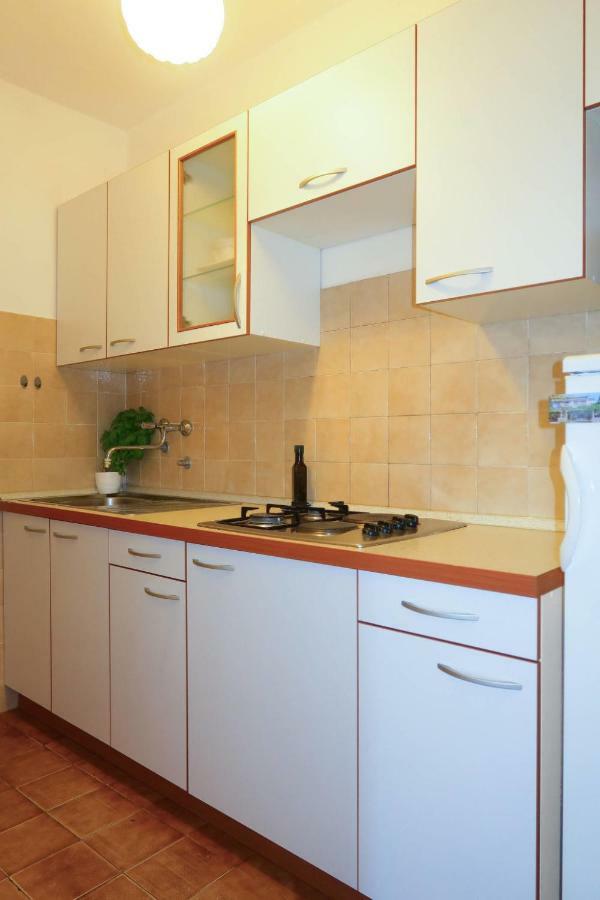 Apartment Meri - Krk211 By Interhome Kornić المظهر الخارجي الصورة